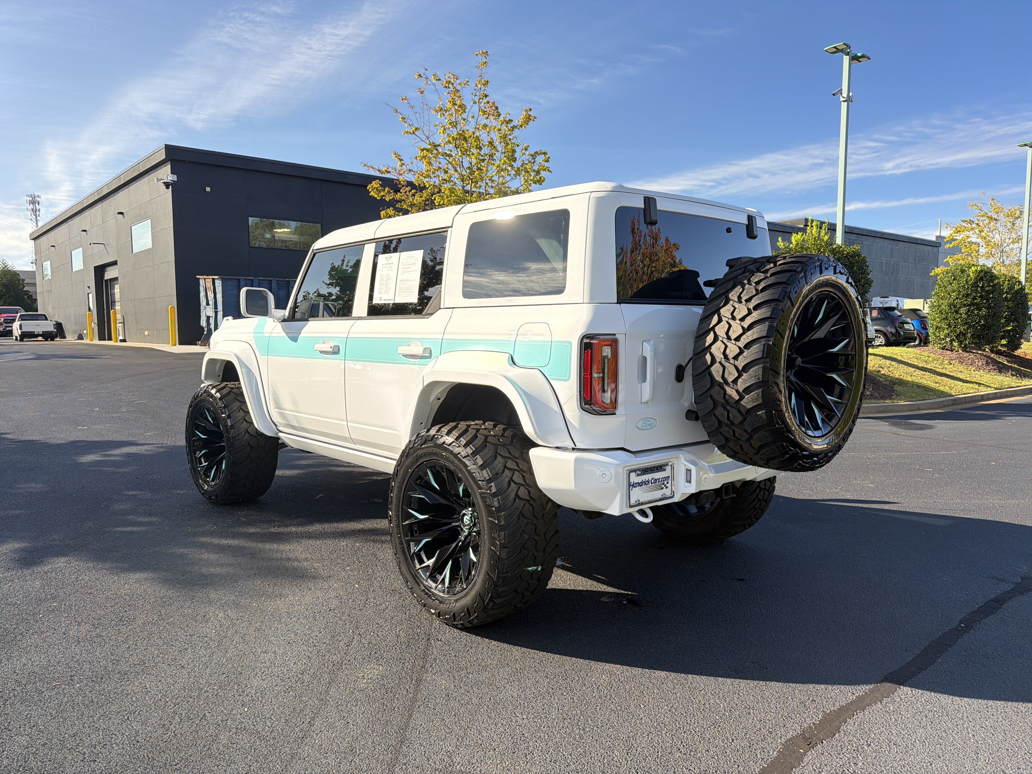 Used 2026 Ford Bronco Outer Banks AWD/4WD image 16