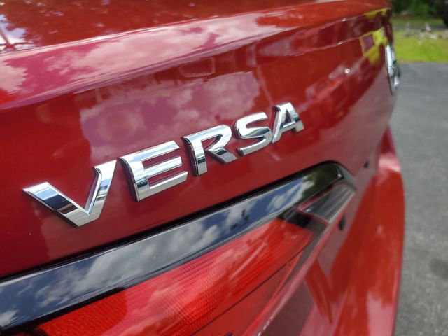 Used 2022 Nissan Versa SV FWD image 6