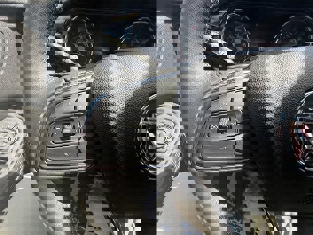 Used 2021 Buick Encore GX Select image 18