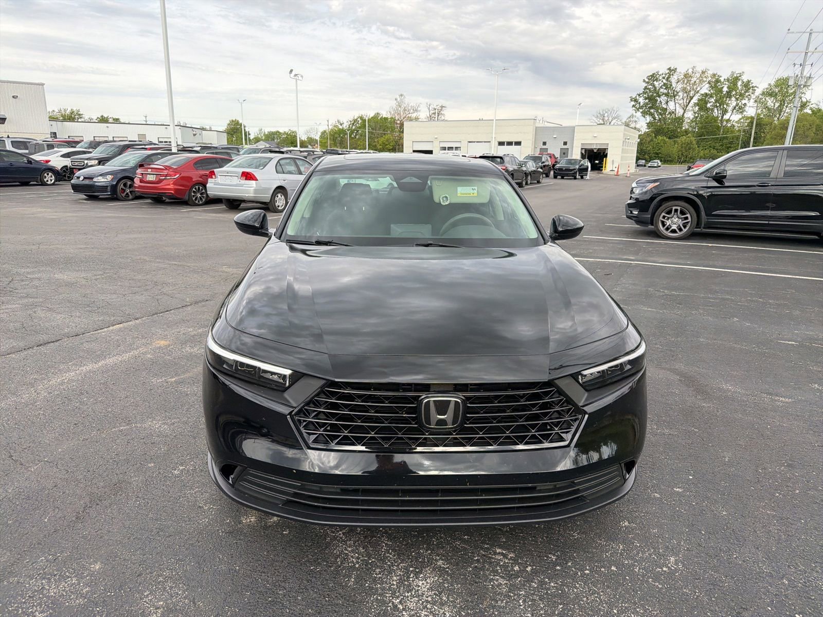 Used 2024 Honda Accord EX image 11
