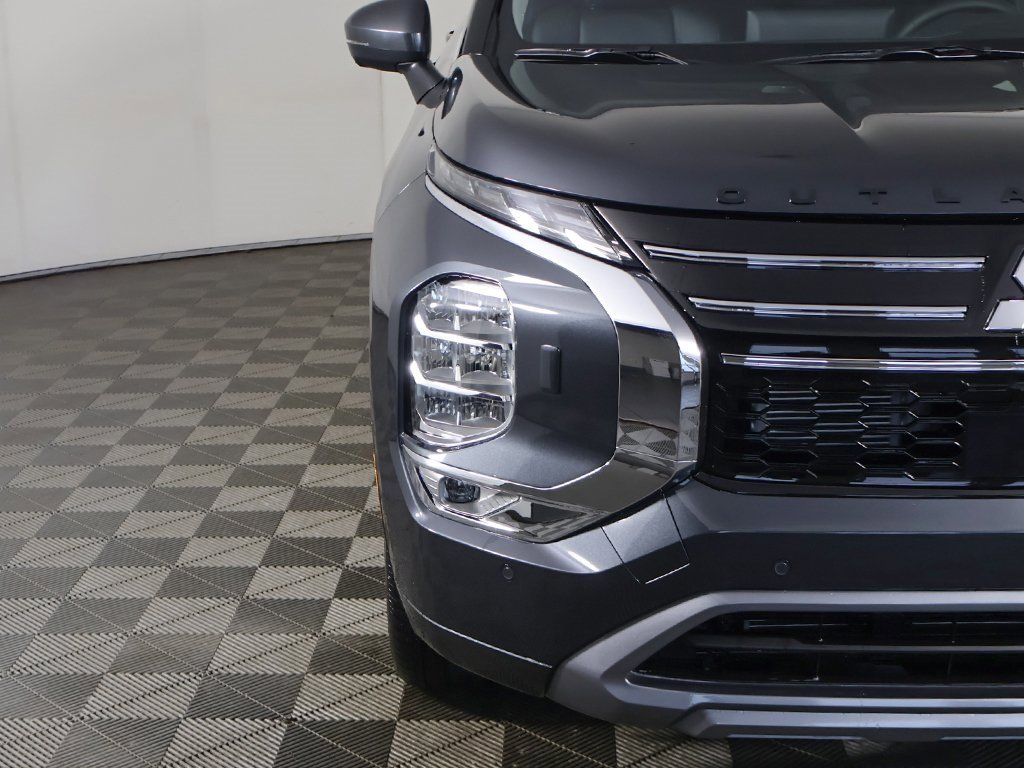 New 2026 Mitsubishi Outlander SEL image 18