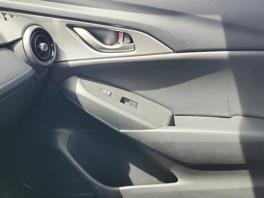 Used 2019 MAZDA CX-3 Sport w/ Sport I-ACTIVSENSE Package image 29