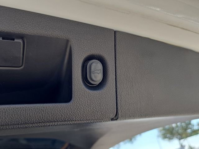 Used 2020 GMC Yukon SLE w/ SLE Value Package image 13