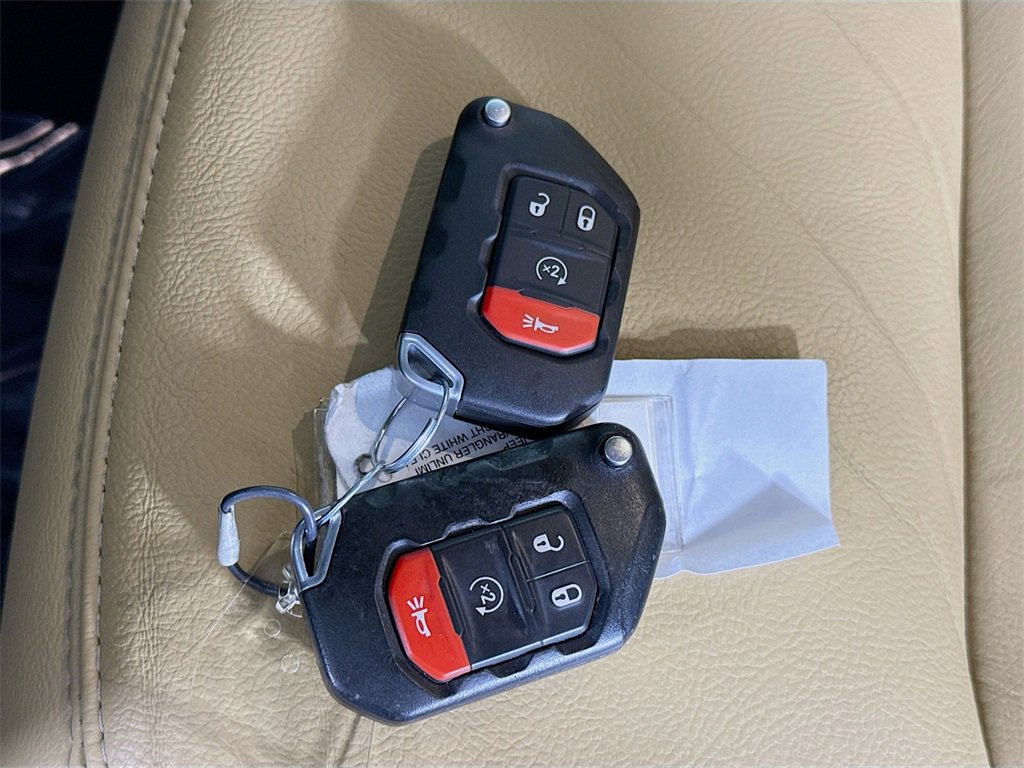 Used 2019 Jeep Wrangler Unlimited Sahara w/ Quick Order Package 24M Moab image 34