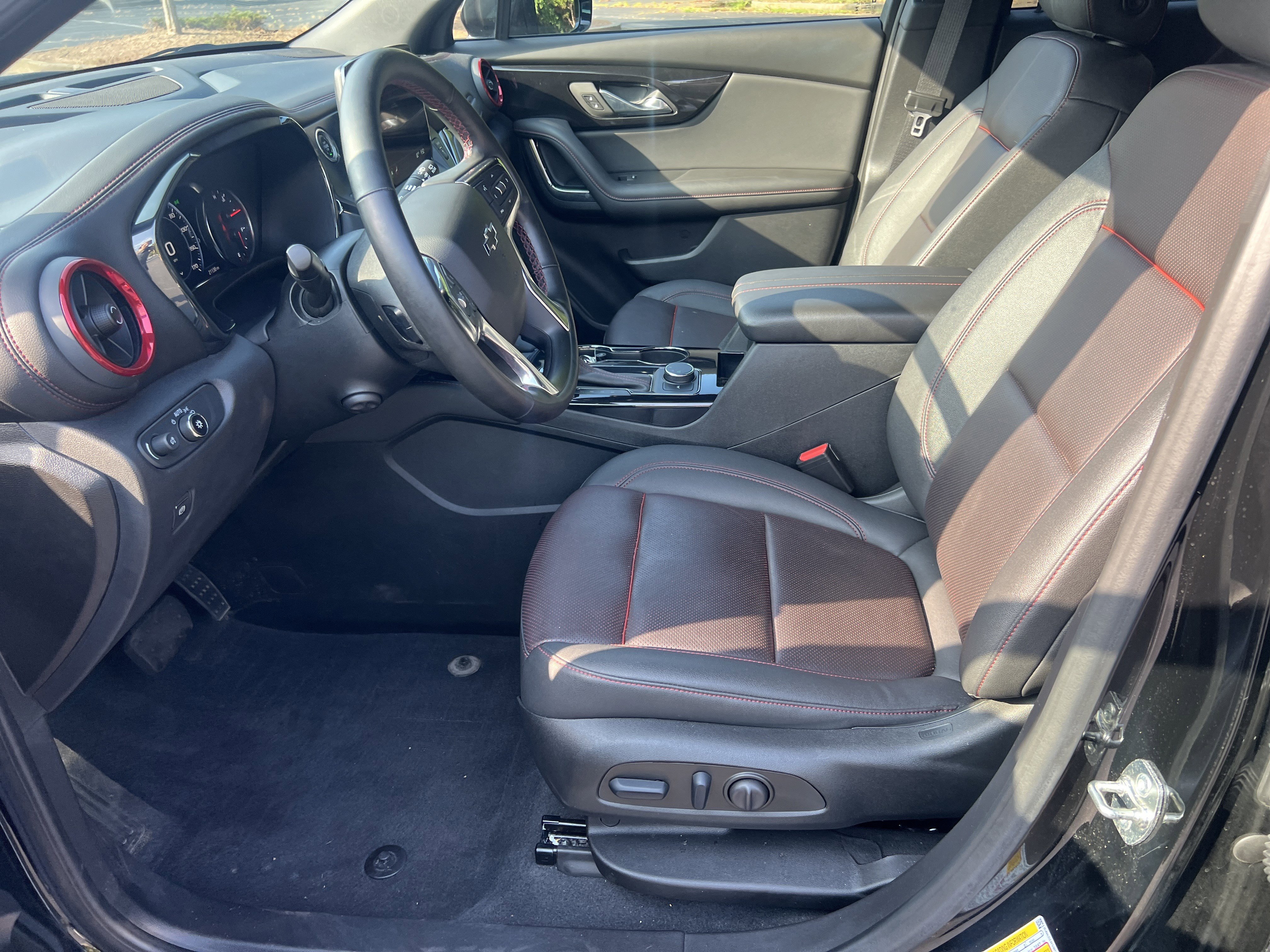 Certified 2023 Chevrolet Blazer RS w/ Enhanced Convenience Package image 9