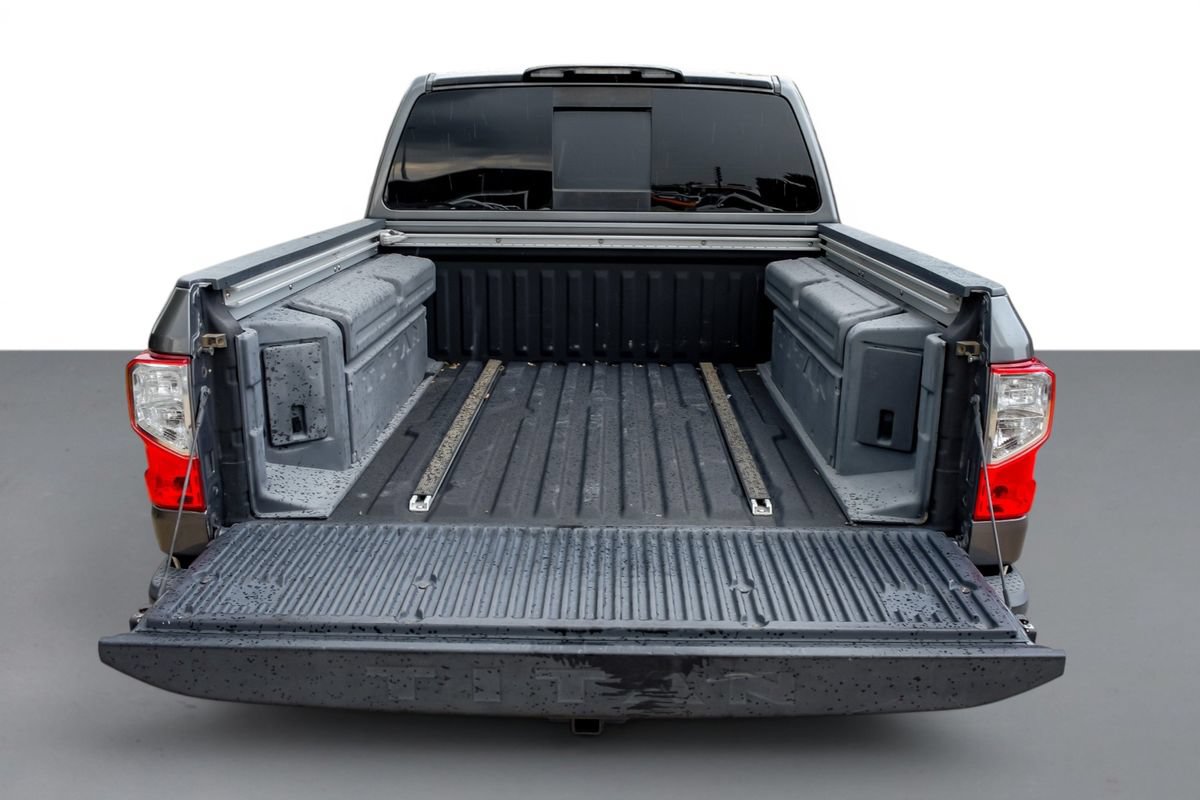 Used 2017 Nissan Titan SL AWD/4WD image 58