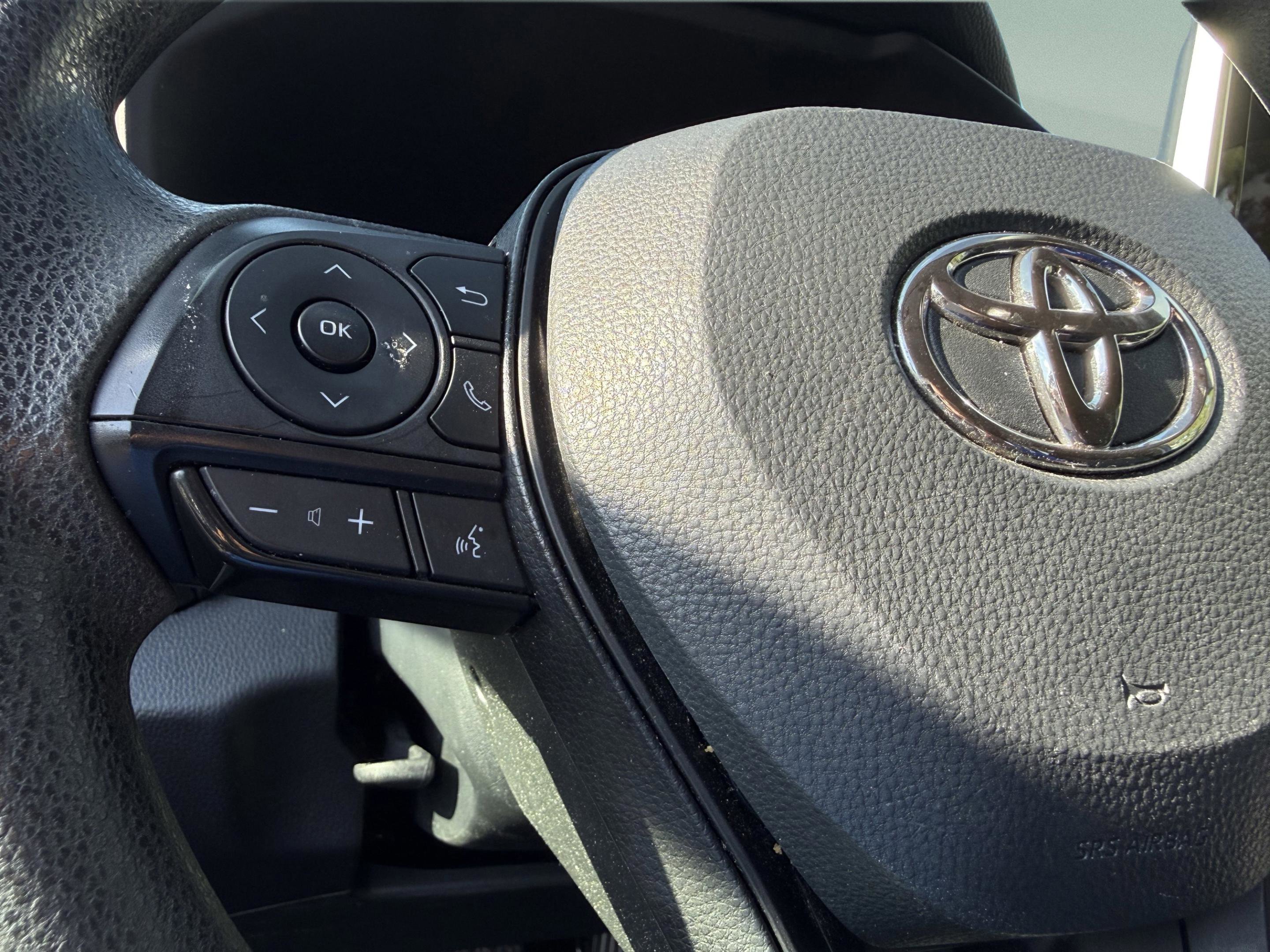 Used 2024 Toyota RAV4 XLE image 15