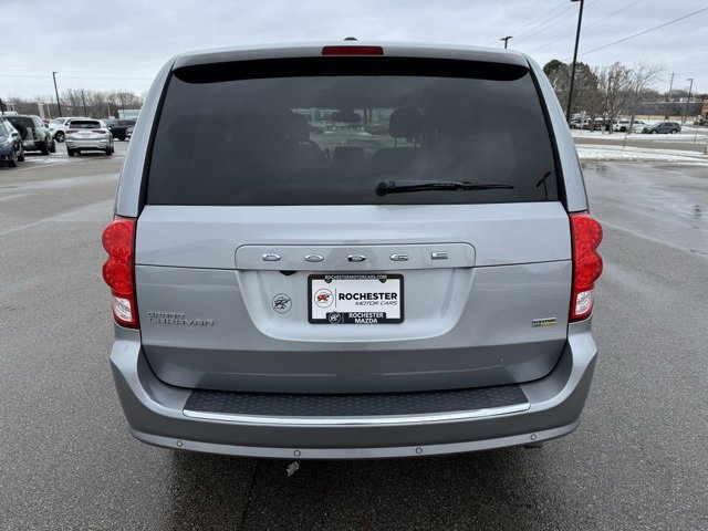 Used 2019 Dodge Grand Caravan SE w/ UConnect Hands-Free Group image 34
