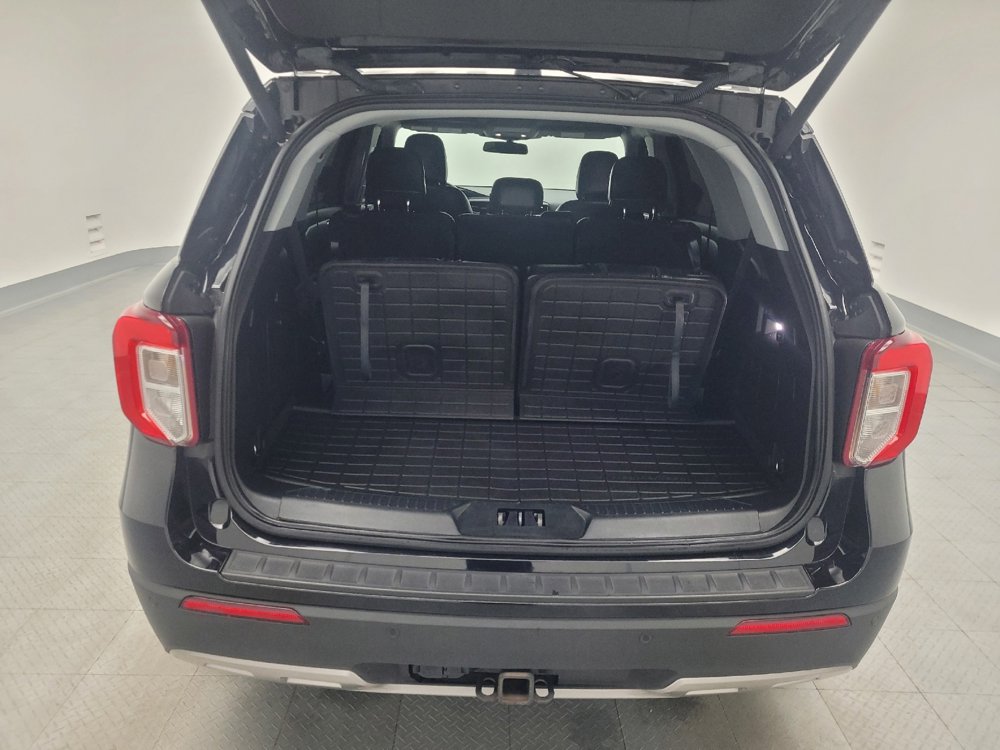 Used 2021 Ford Explorer XLT w/ Equipment Group 202A RWD image 29