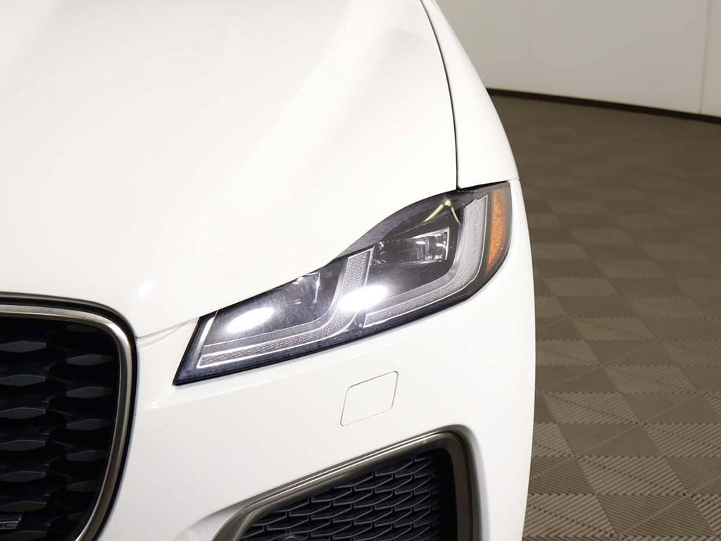 Used 2023 Jaguar F-PACE R-Dynamic S AWD/4WD image 16