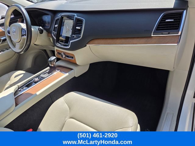 Used 2022 Volvo XC90 T5 Momentum FWD image 19