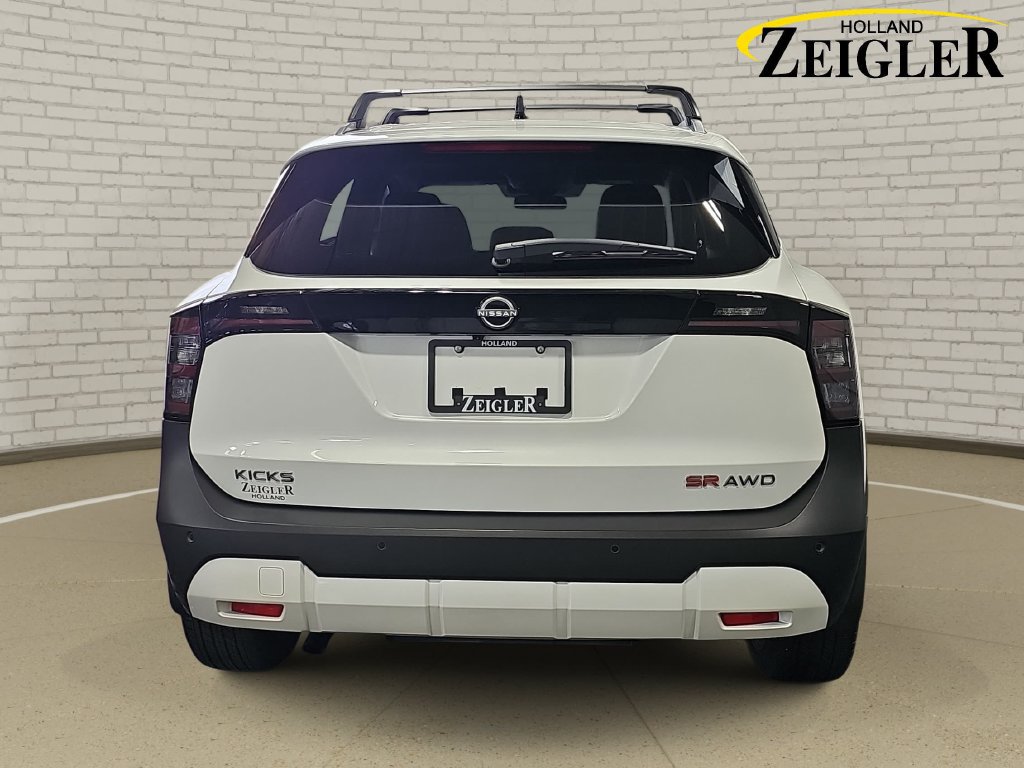 Certified 2026 Nissan Kicks SR w/ SR Premium Package AWD/4WD image 6