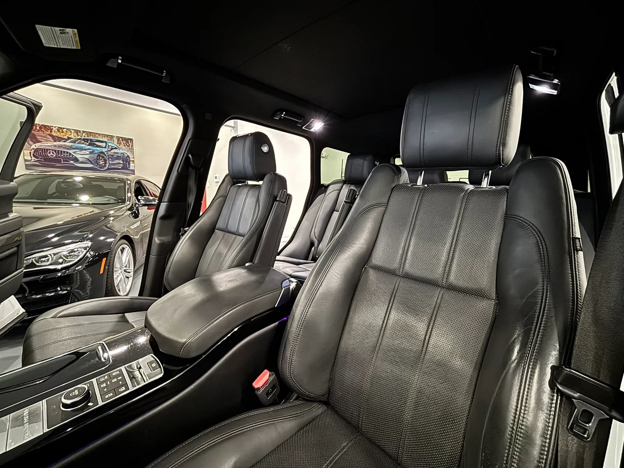 Used 2016 Land Rover Range Rover HSE AWD/4WD image 11