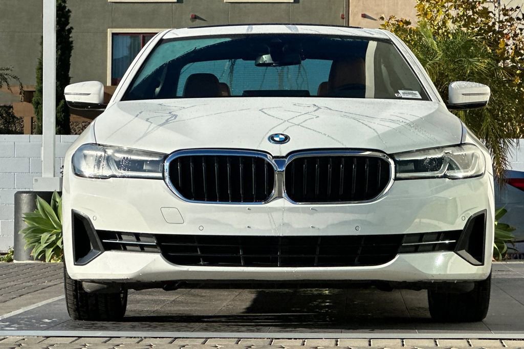 Used 2023 BMW 530e w/ Convenience Package image 8