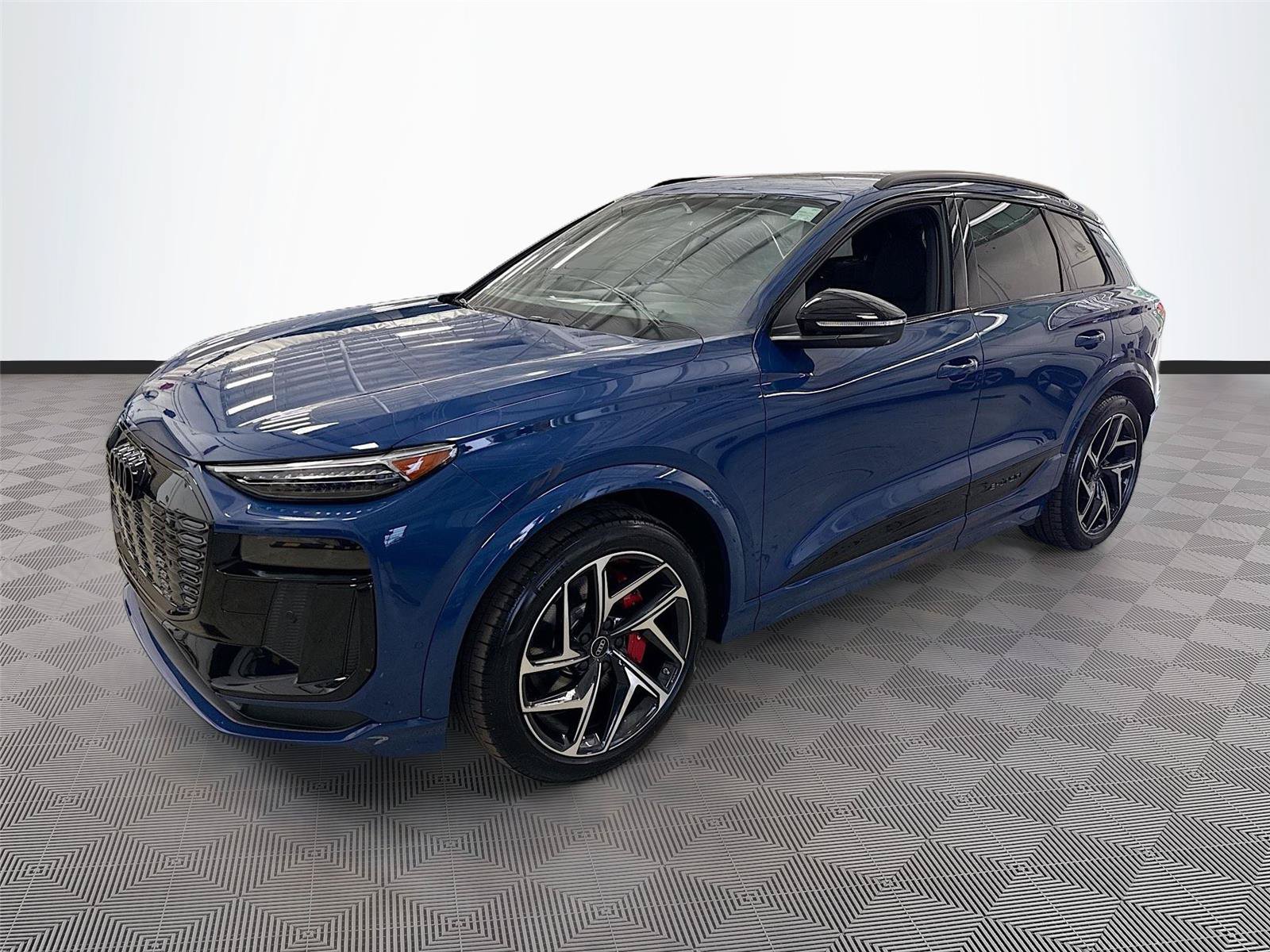 New 2027 Audi SQ6 e-tron Prestige AWD/4WD image 3