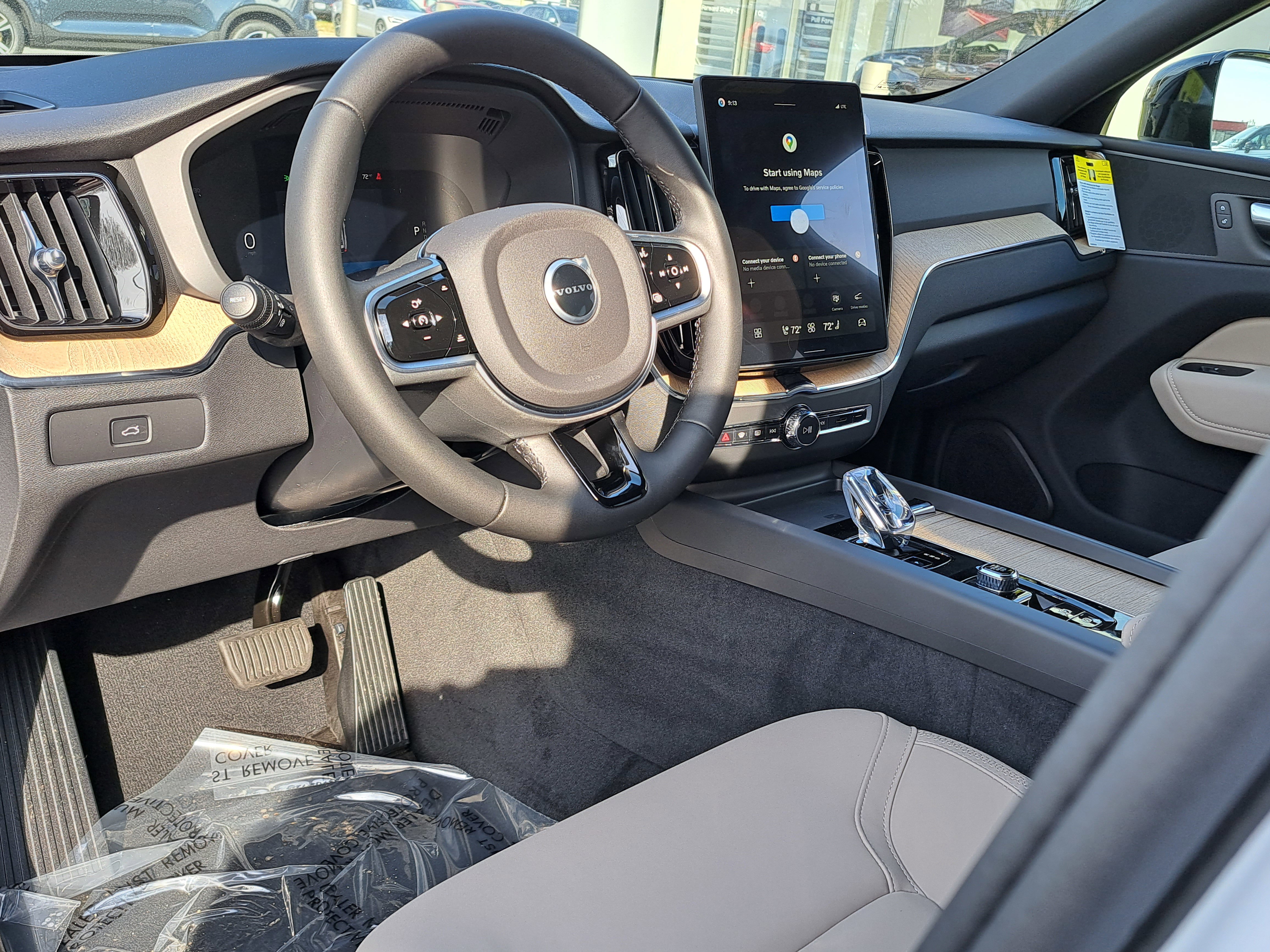 New 2026 Volvo XC60 B5 Core w/ Climate Package AWD/4WD image 5