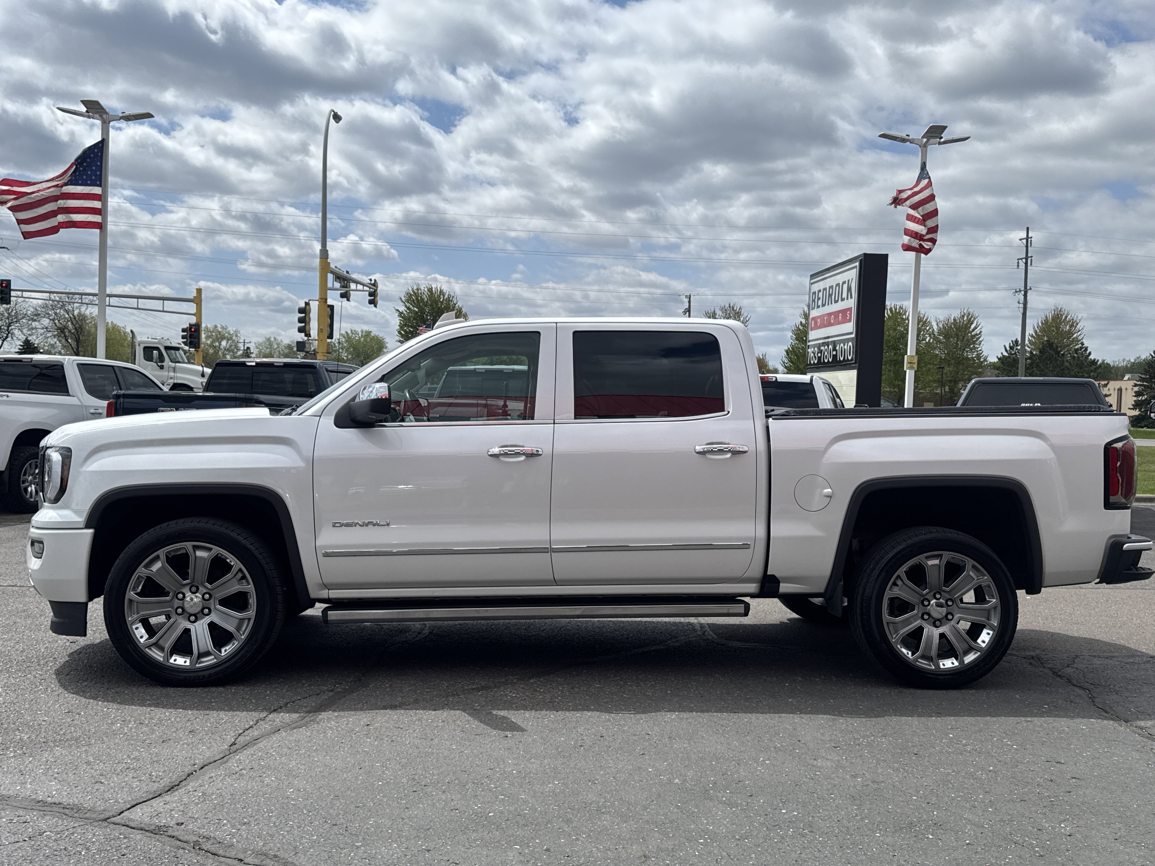 Used 2017 GMC Sierra 1500 Denali w/ Denali Ultimate Package AWD/4WD image 5