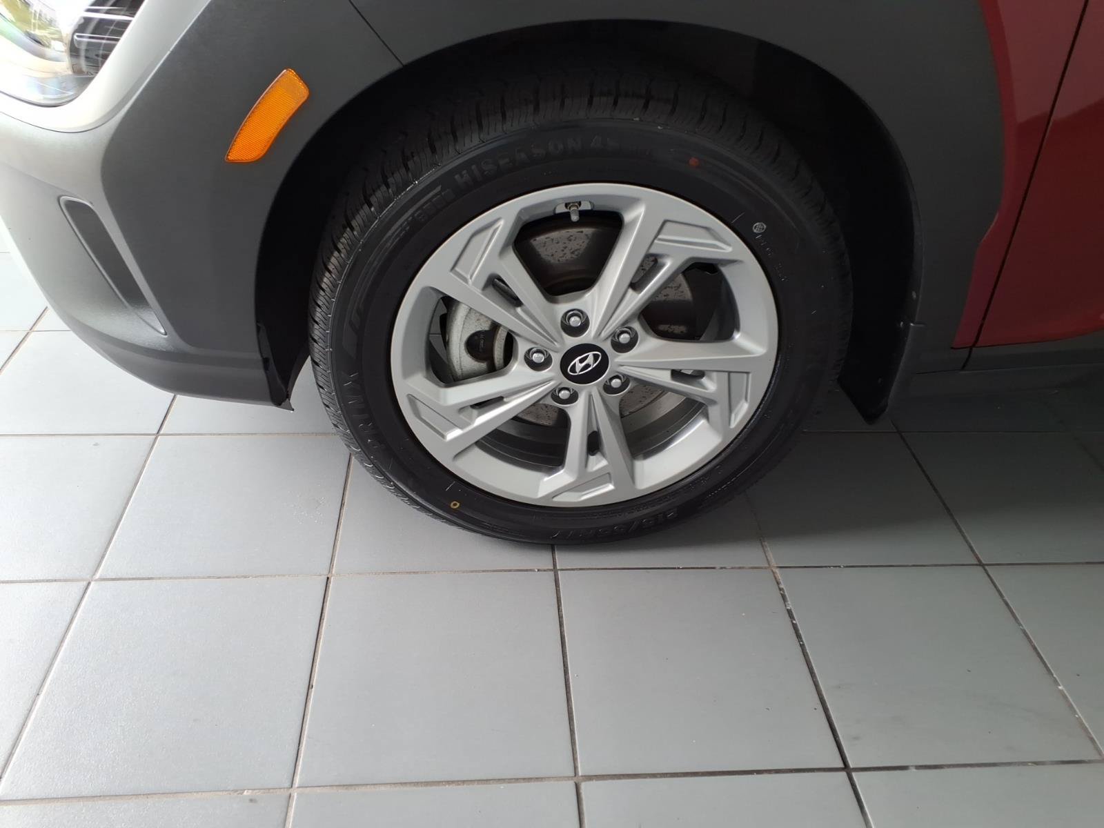 Certified 2023 Hyundai Kona SEL AWD/4WD image 9