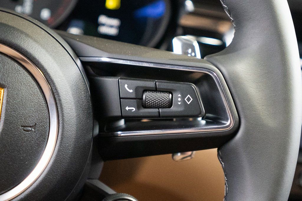 New 2026 Porsche Macan AWD/4WD image 34