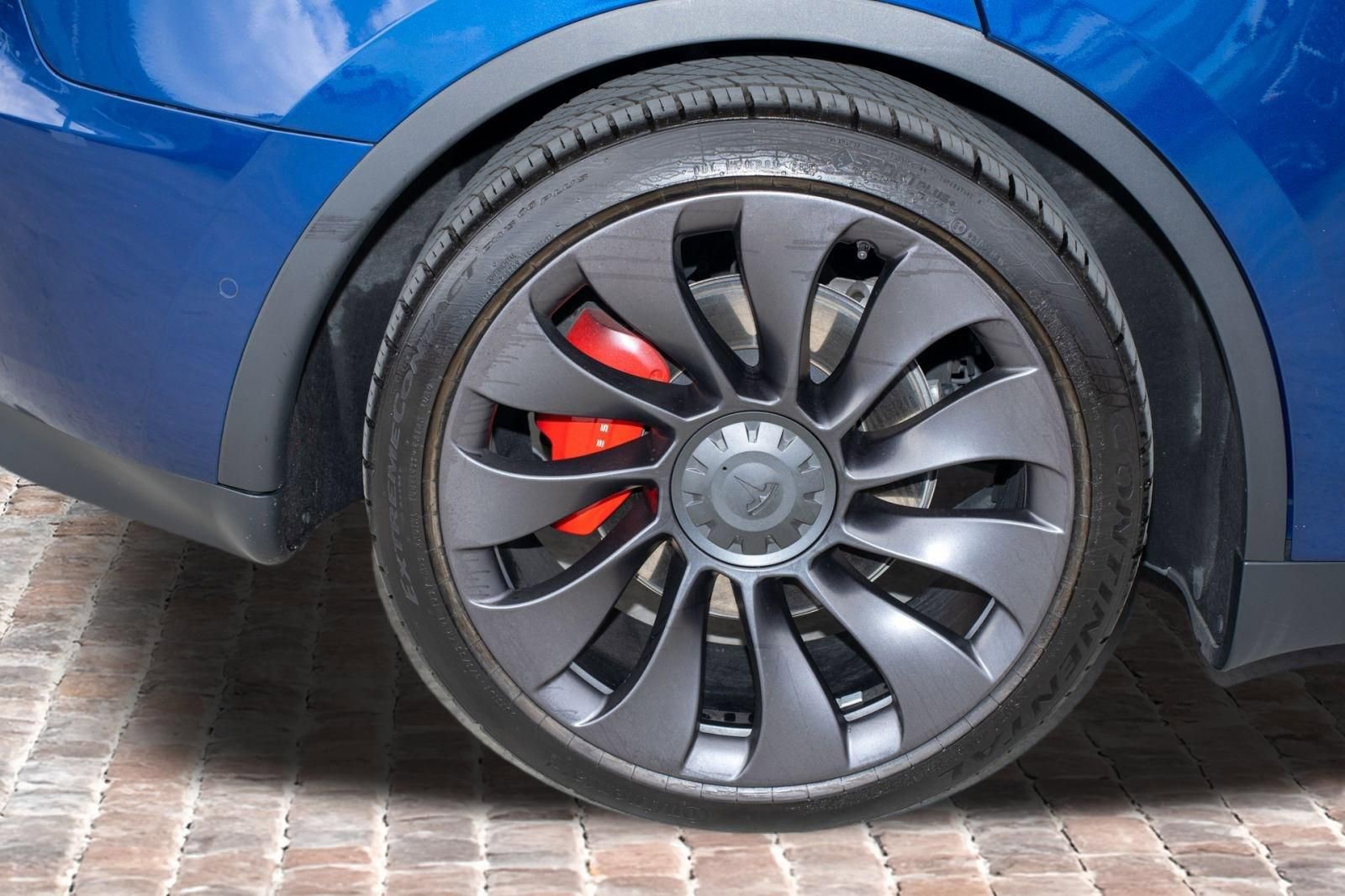 Used 2022 Tesla Model Y Performance image 39