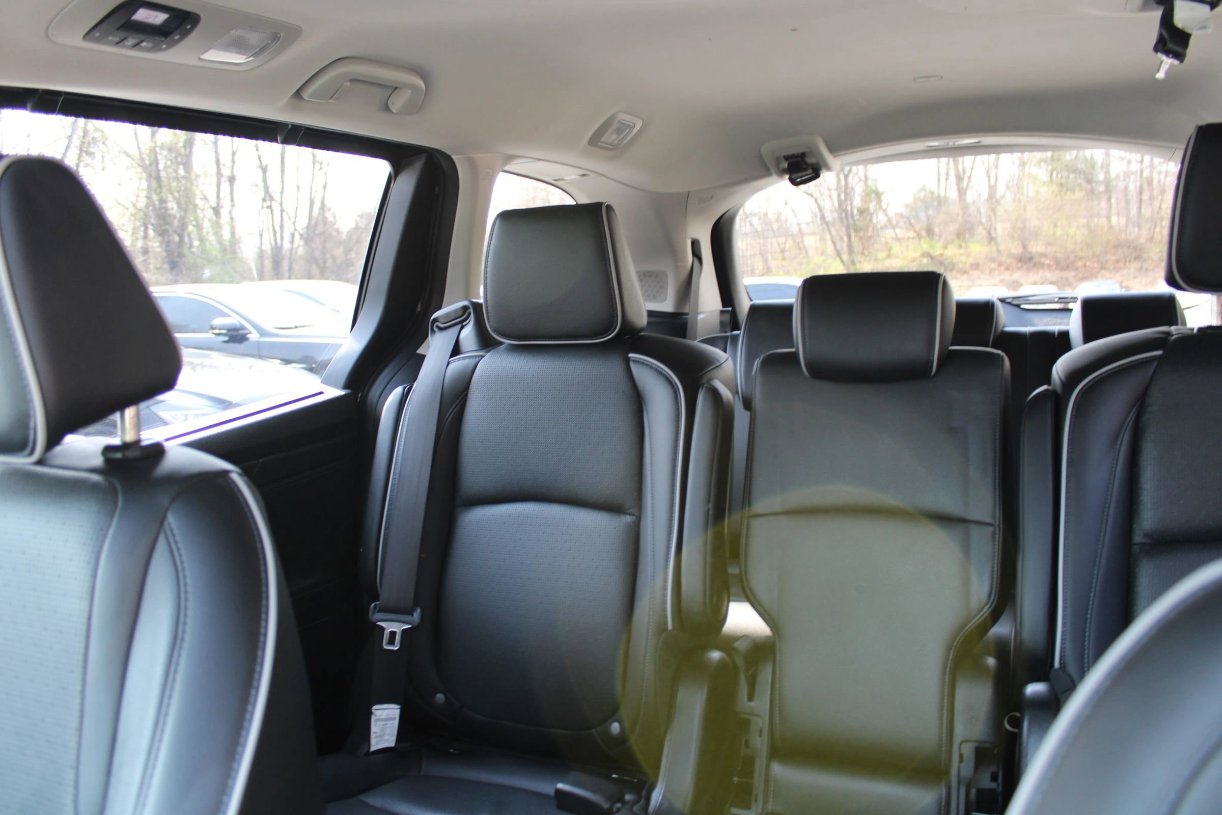 Used 2025 Honda Odyssey Elite image 19