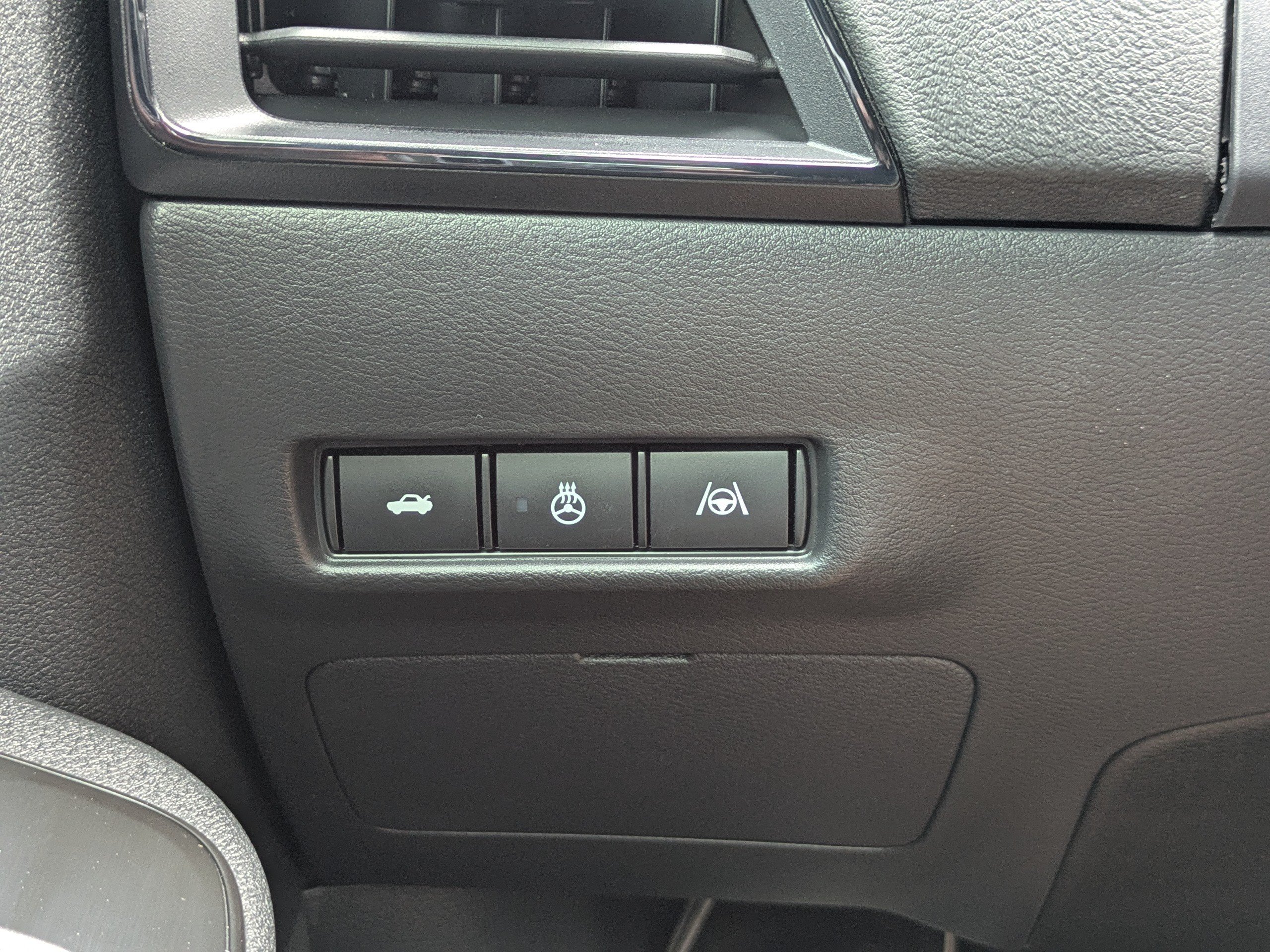 New 2027 Nissan Sentra SR FWD image 24