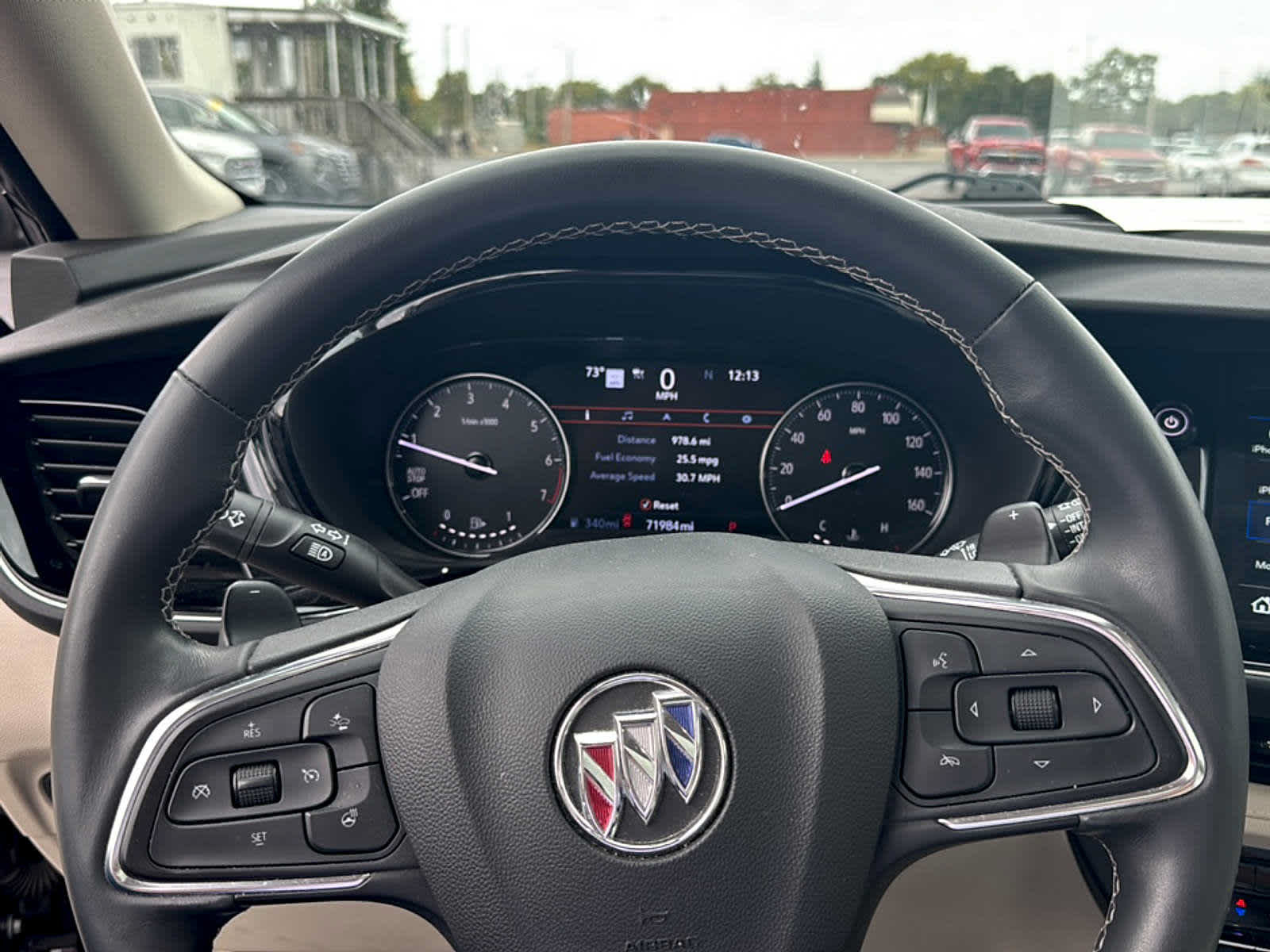 Used 2022 Buick Envision Avenir w/ Technology Package II FWD image 13