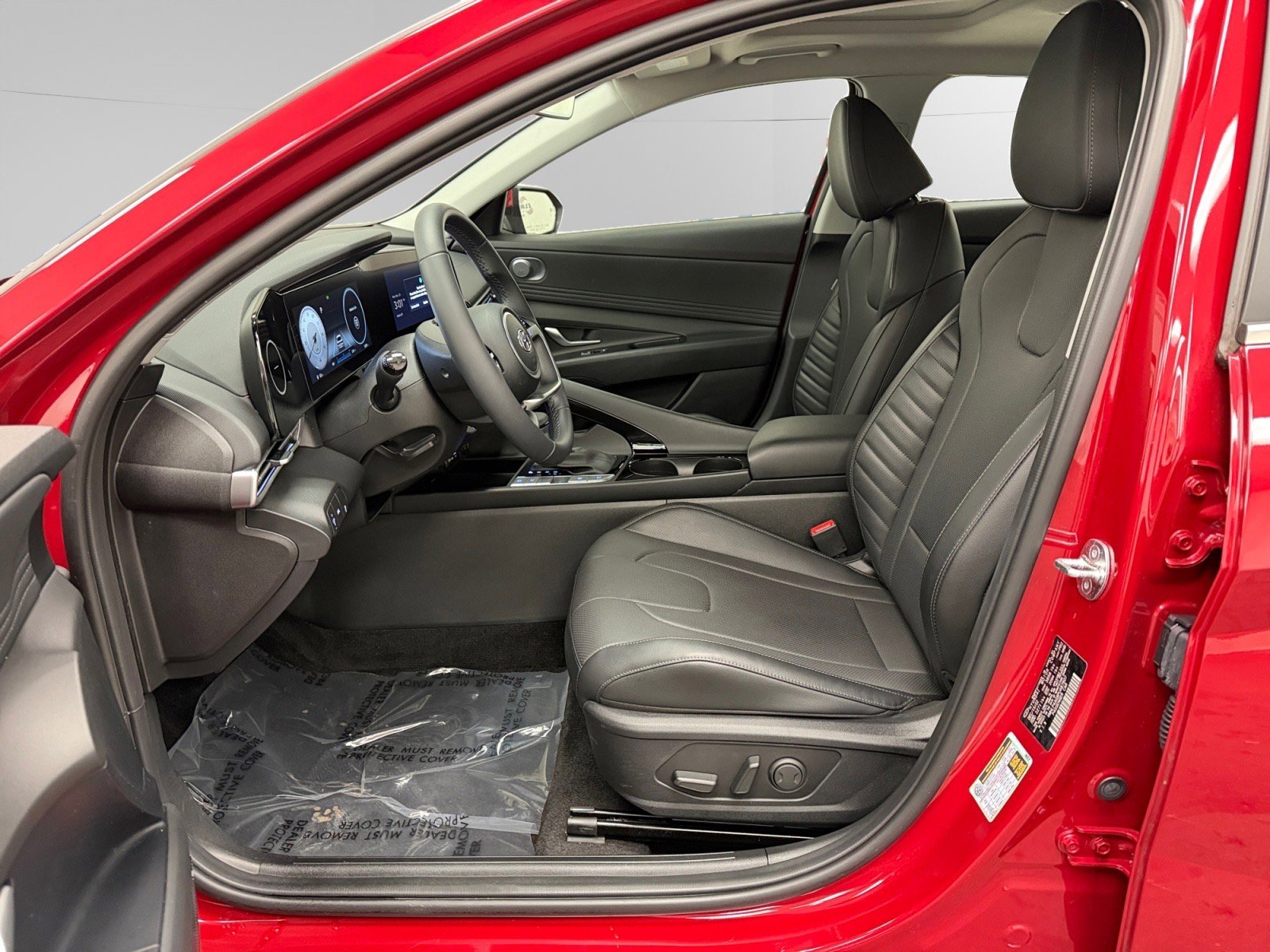 Certified 2023 Hyundai Elantra Limited w/ Preferred Accessory Package image 9