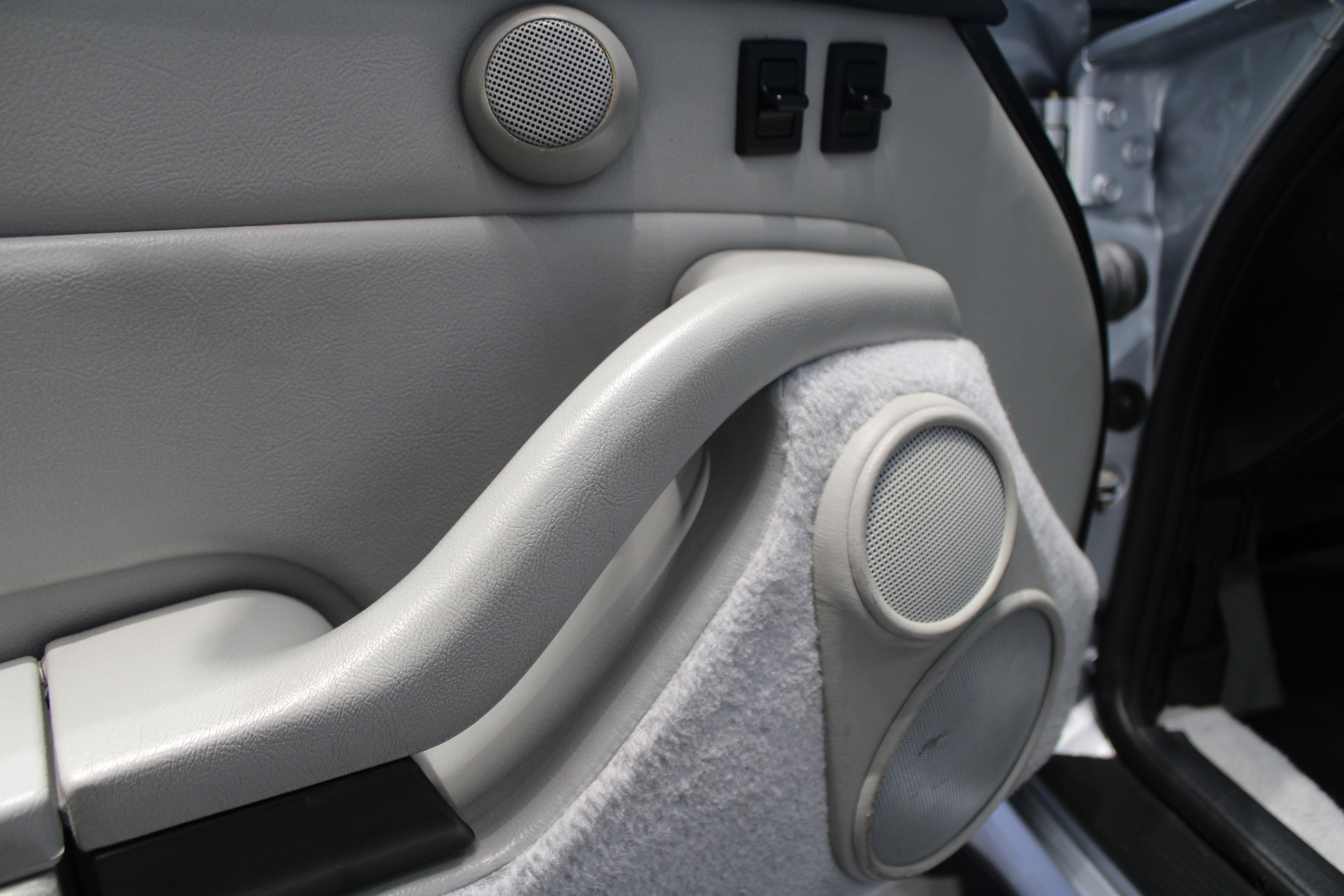 Used 1996 Porsche 911 Cabriolet image 27