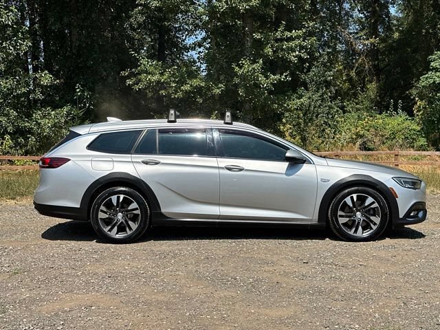 Used 2018 Buick Regal Preferred AWD/4WD image 4