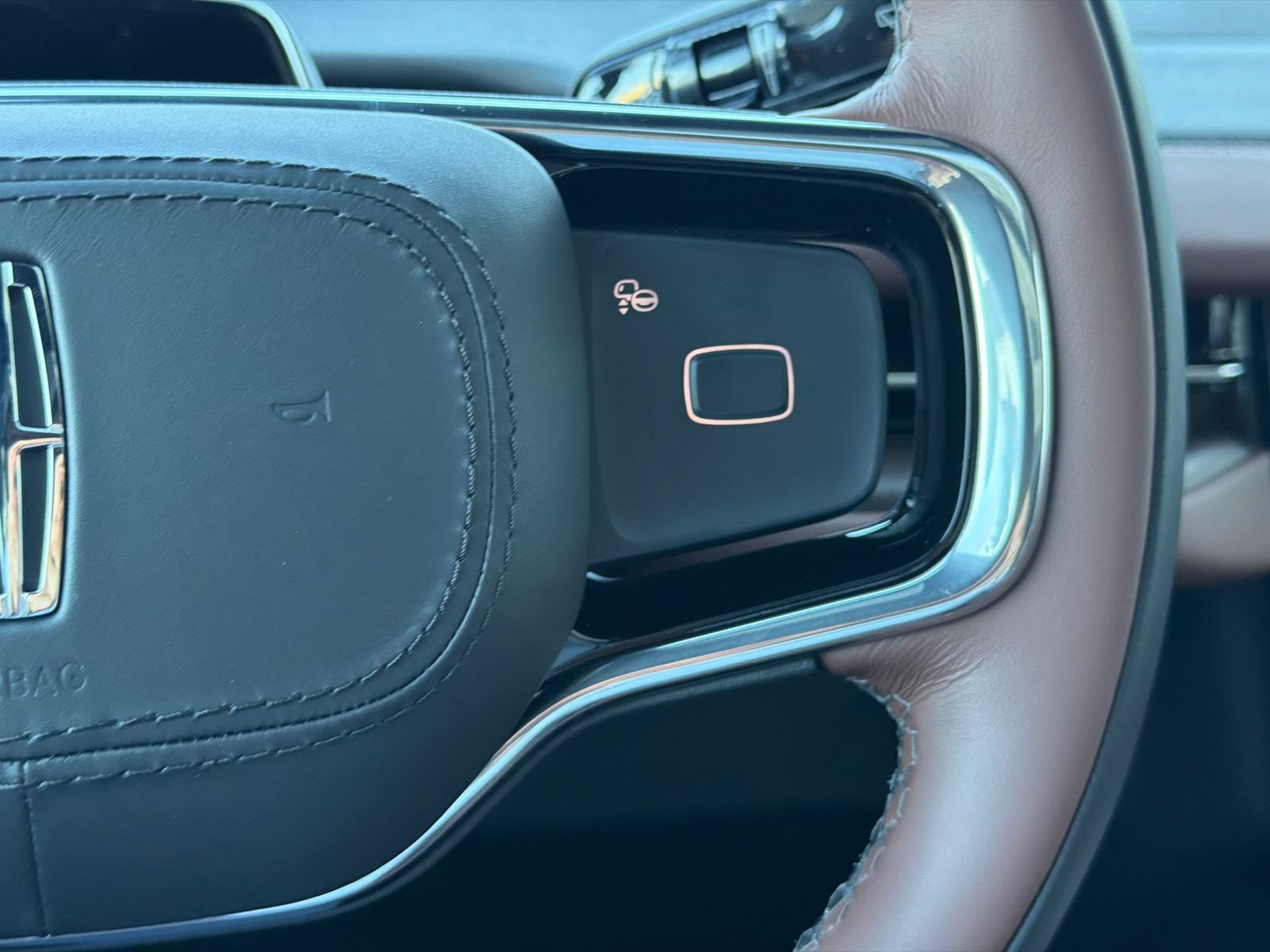 New 2026 Lincoln Navigator Reserve AWD/4WD image 22