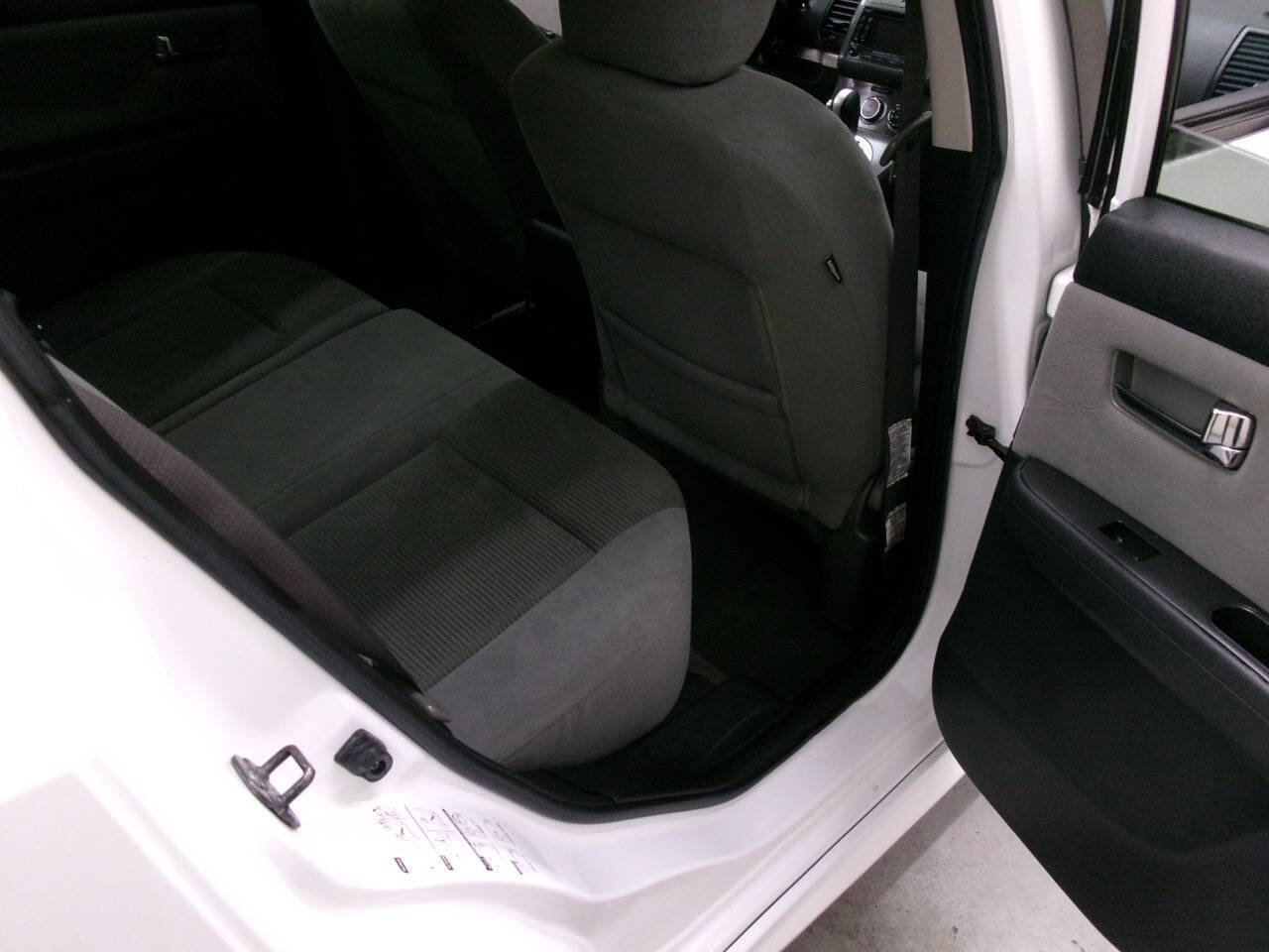 Used 2011 Nissan Sentra 2.0 SR w/ Convenience Pkg image 27