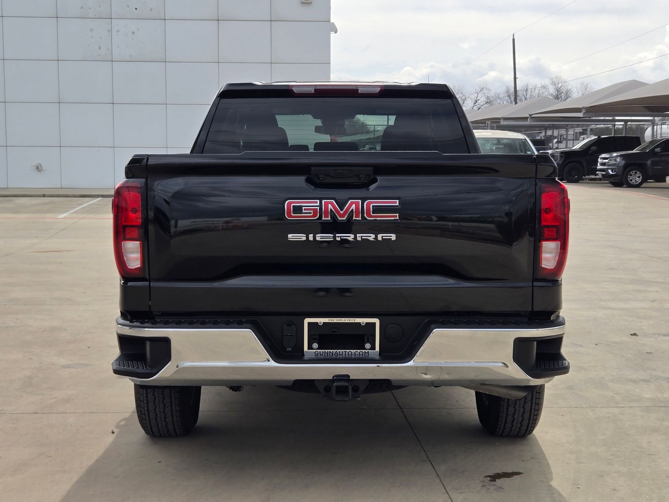 Certified 2025 GMC Sierra 1500 Pro w/ Pro Value Package image 4