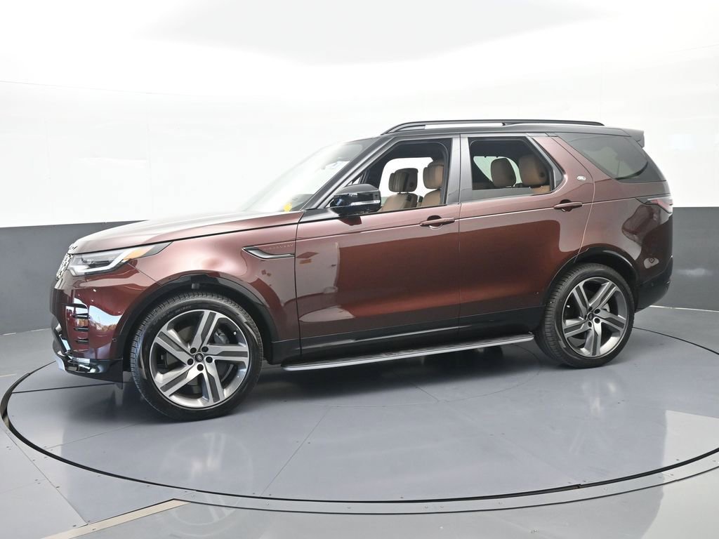 Used 2026 Land Rover Discovery Limited Edition image 2