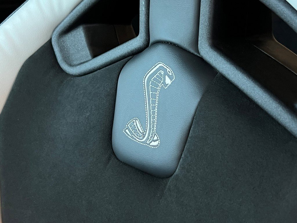 Used 2022 Ford Mustang Shelby GT500 w/ Carbon Fiber Track Pack image 25