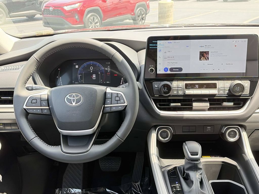 New 2026 Toyota Grand Highlander FWD image 22