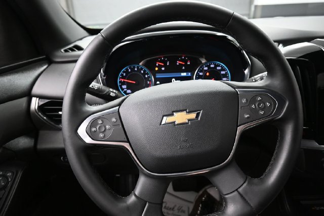 Used 2023 Chevrolet Traverse LT FWD image 8