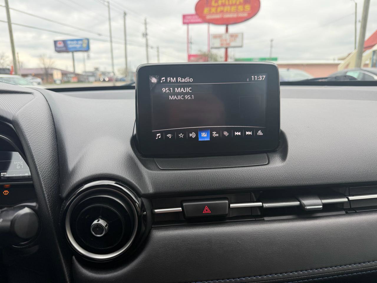 Used 2020 Toyota Yaris LE FWD image 18