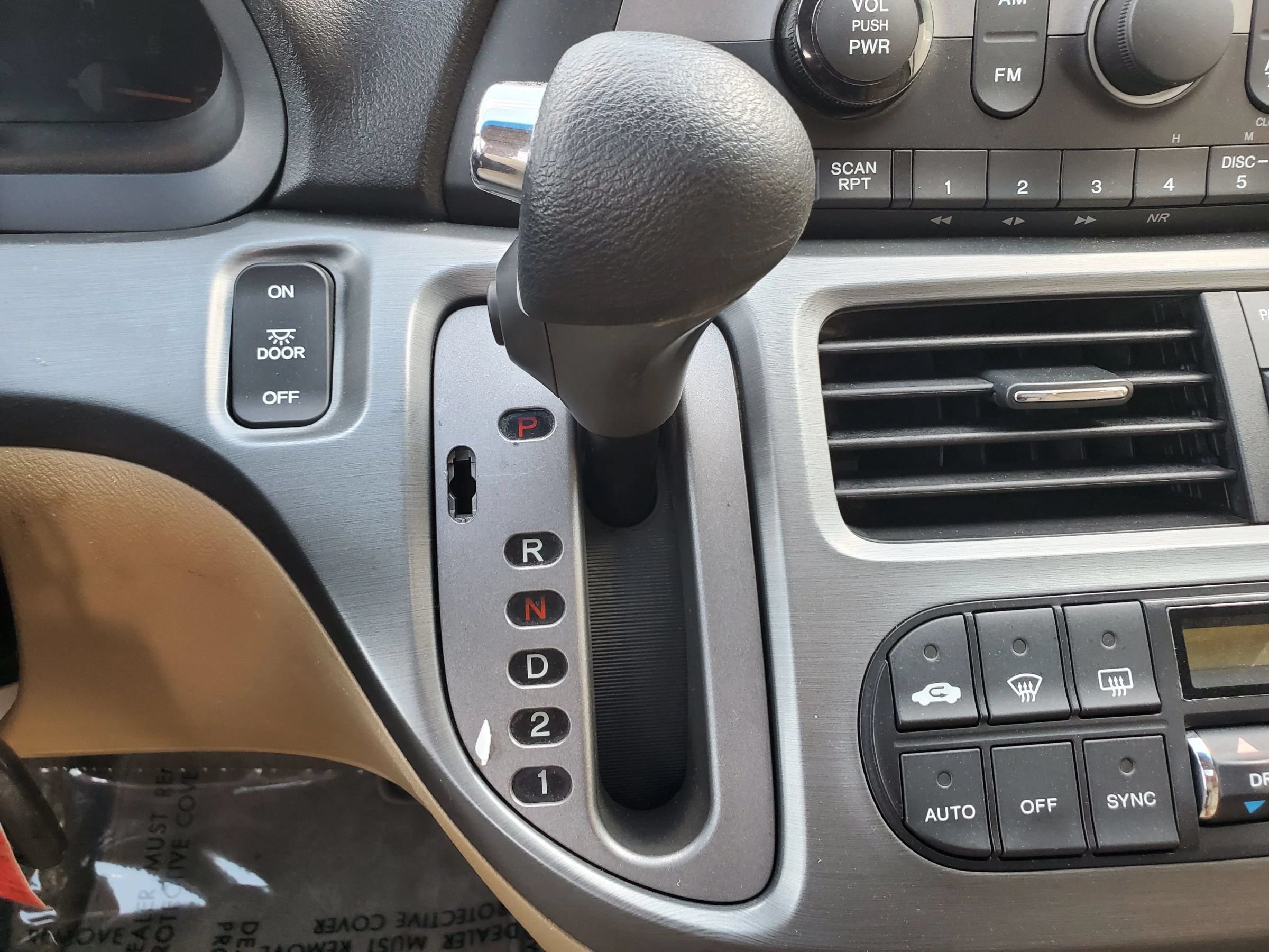 Used 2005 Honda Odyssey EX-L image 36