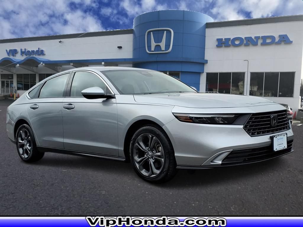 Used 2023 Honda Accord EX video 1