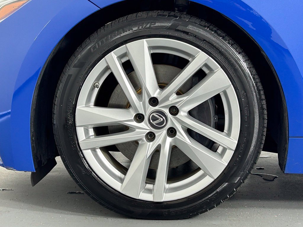 Used 2022 Lexus IS 300 w/ Accessory Package RWD image 36