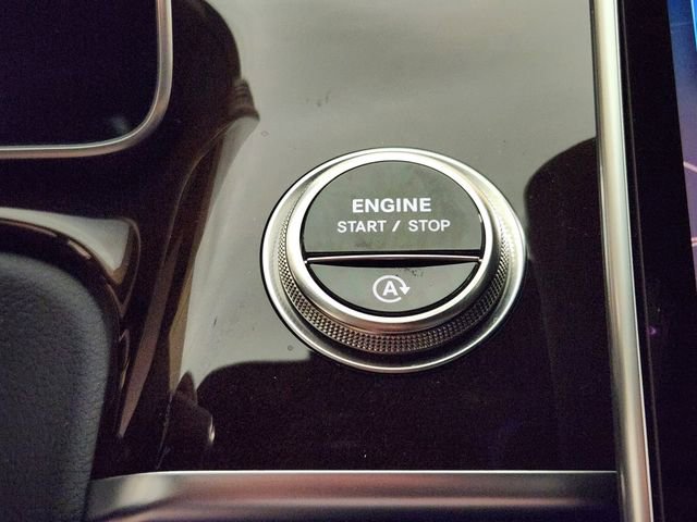 Used 2025 Mercedes-Benz S 500 4MATIC image 19