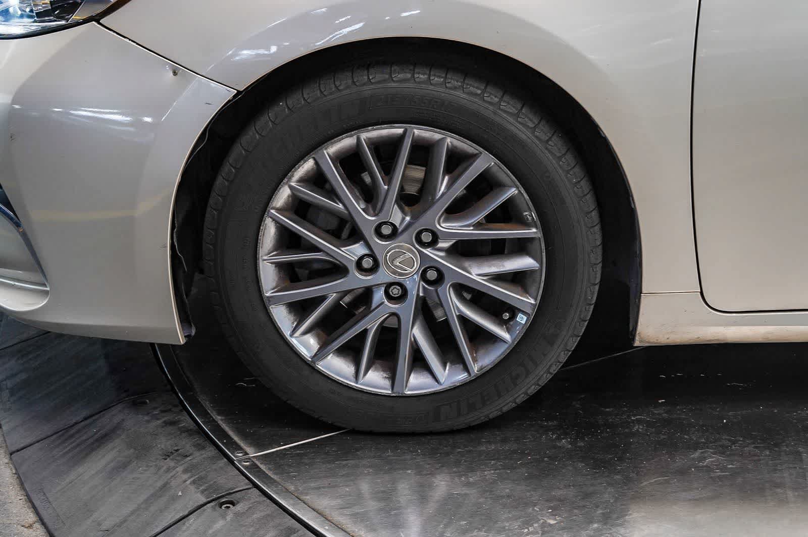 Used 2018 Lexus ES 350 w/ Navigation System Package FWD image 9