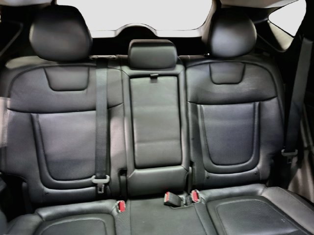 Used 2025 Hyundai Tucson Limited AWD/4WD image 25