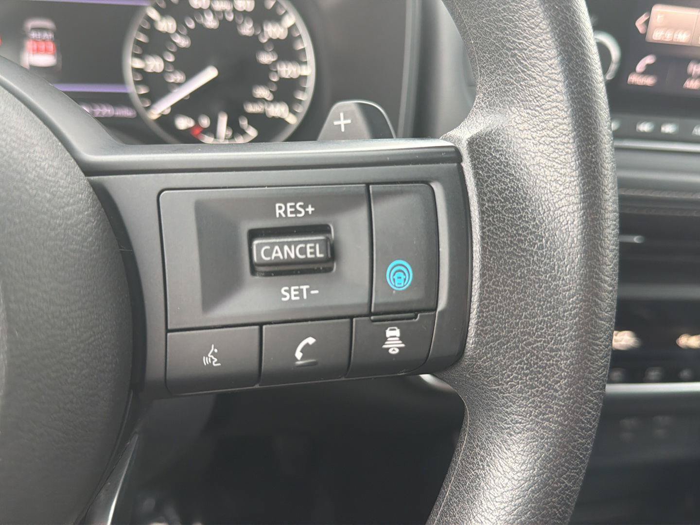 Used 2024 Nissan Rogue SV AWD/4WD image 21