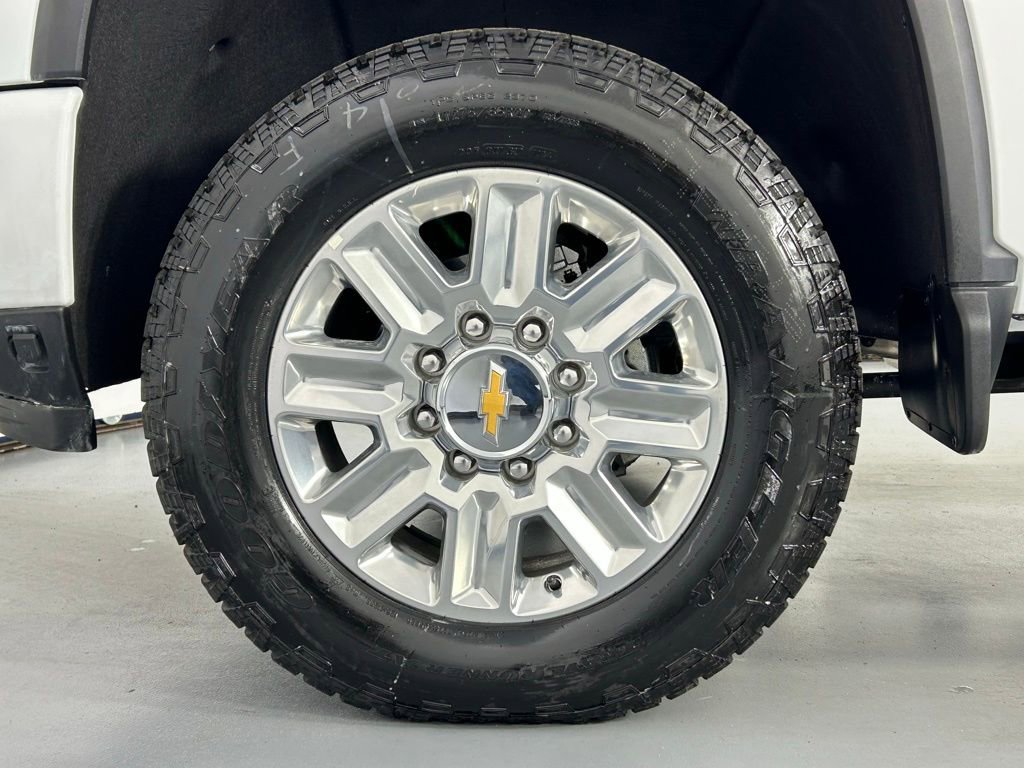 Used 2024 Chevrolet Silverado 2500 High Country w/ High Country Premium Package image 38