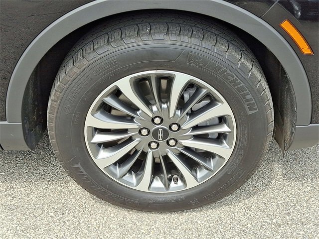 Certified 2023 Lincoln Nautilus Reserve AWD/4WD image 8