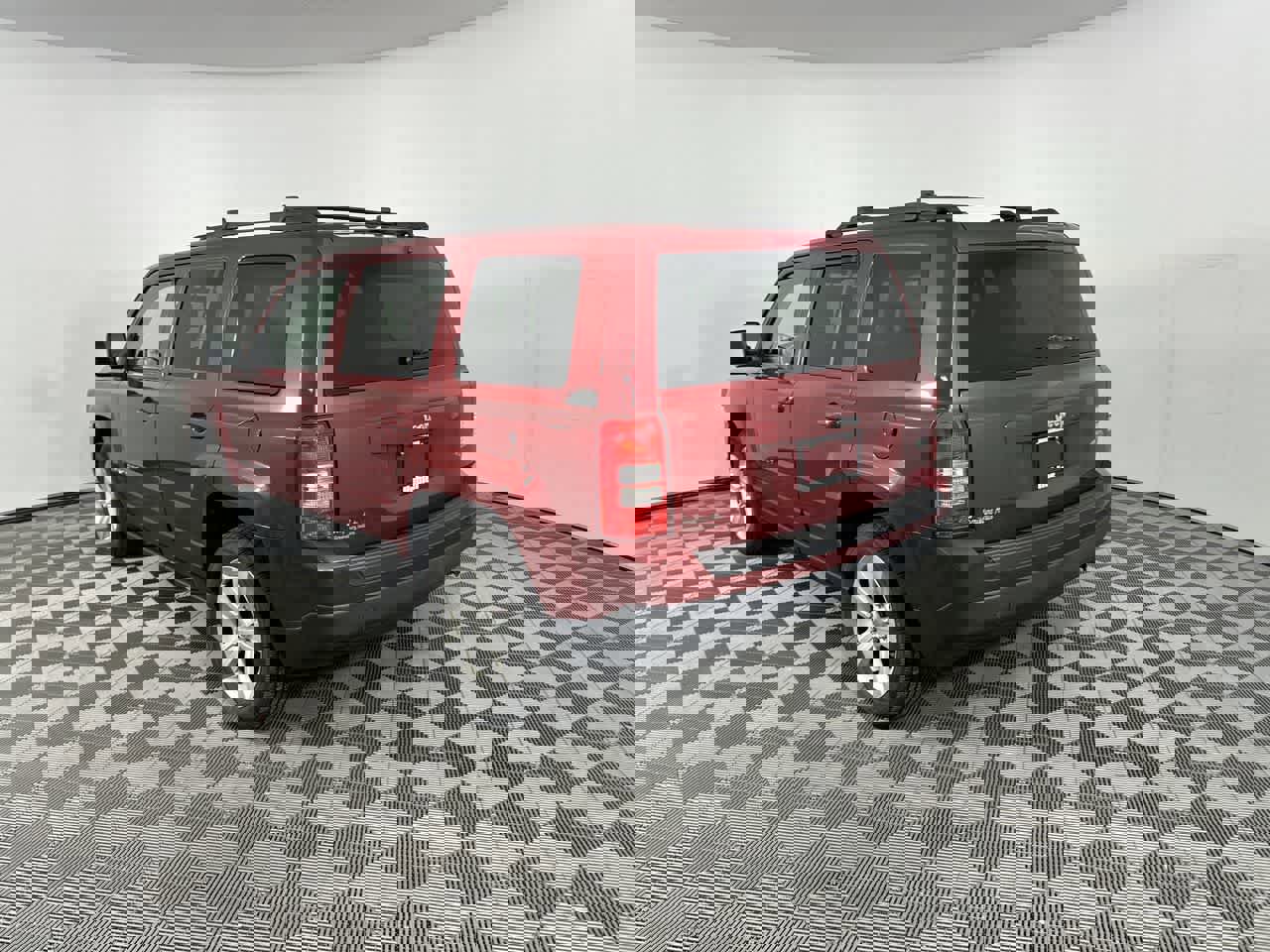 Used 2014 Jeep Patriot Latitude image 6