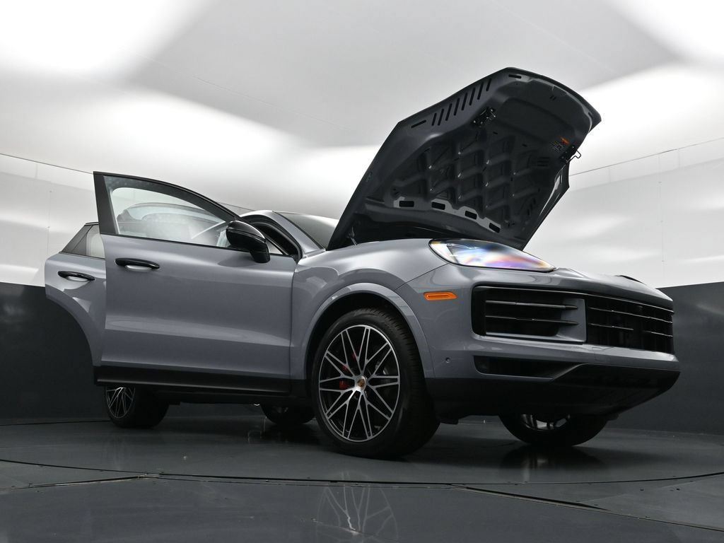 New 2026 Porsche Cayenne S AWD/4WD image 35
