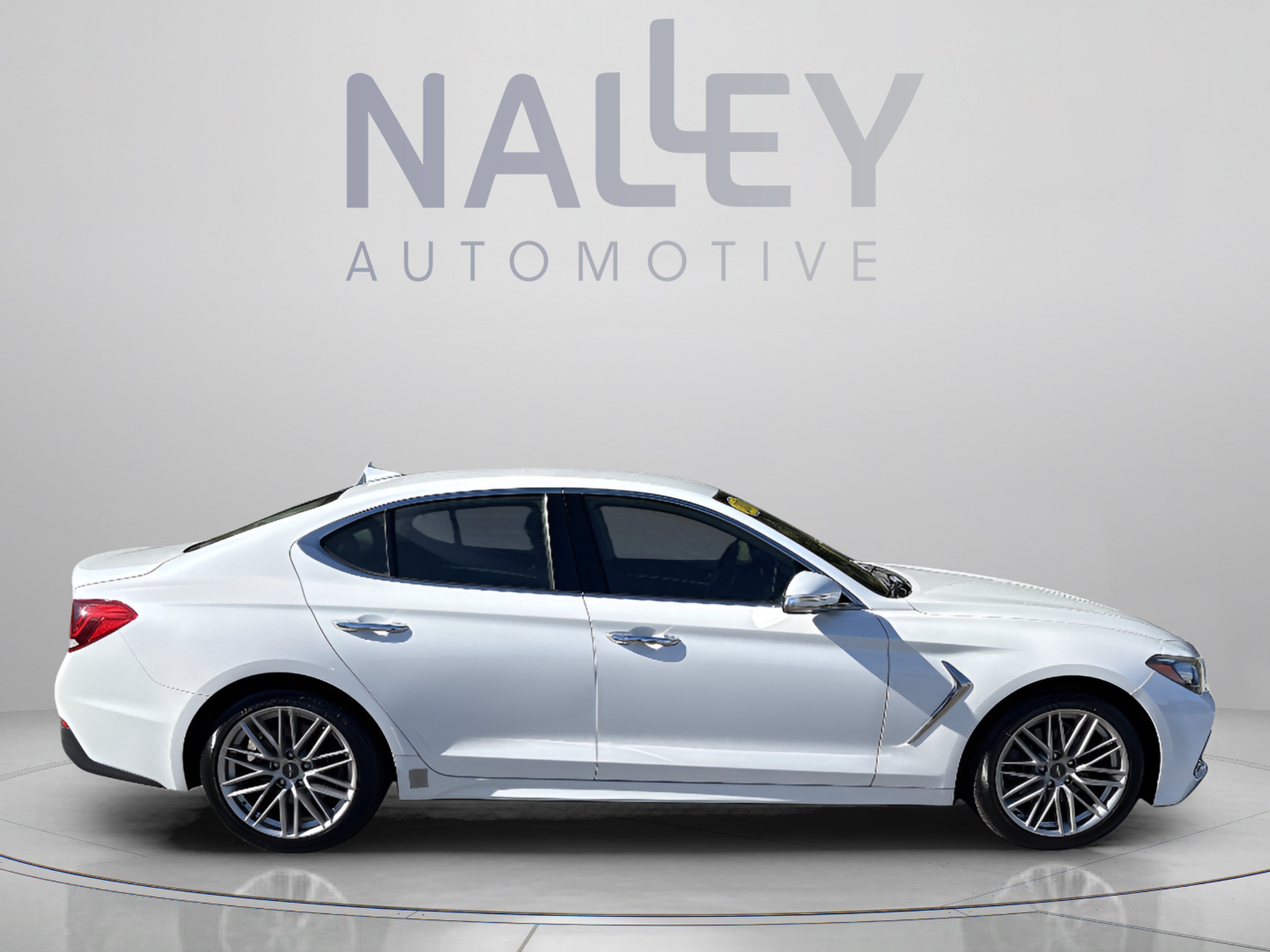 Used 2020 Genesis G70 2.0T RWD image 6